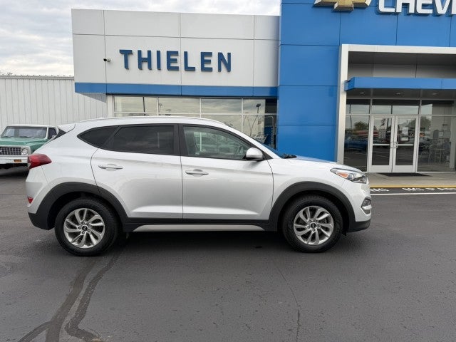 2018 Hyundai Tucson SEL in Silver — front three-quarter view